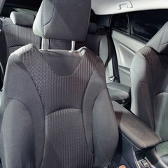 トヨタ プリウス ZVW55 ハイブリッド シルバー 4WD ナビTV付 の画像