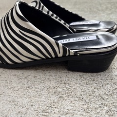 ゼブラ柄　パンプスの画像