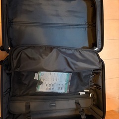キャリーケース
の画像