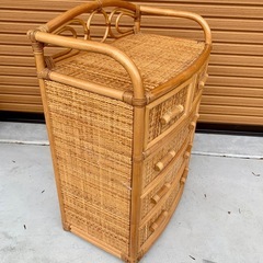 籐箪笥の画像
