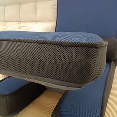 ★リユースのサカイ日立店★HJ8271  座椅子（ゲーミングチェア） ネイビー H71～11×D158～78×W49 クリーニング済み の画像