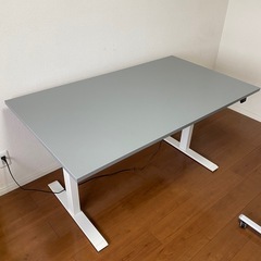 IKEA 昇降式テーブル　グレー/ホワイトの画像