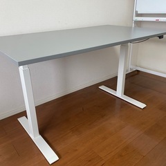 IKEA 昇降式テーブル　グレー/ホワイトの画像