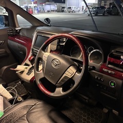 トヨタ　
ヴェルファイア の画像