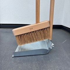 【廃盤品】イケア IKEA BORSTAD ボールスタード 木製　ほうき ちり取りの画像