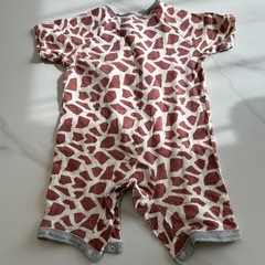 🦒70〜80半袖👶🏻の画像