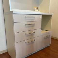 パウモナ　キッチンボードの画像