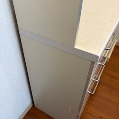 パウモナ　キッチンボードの画像