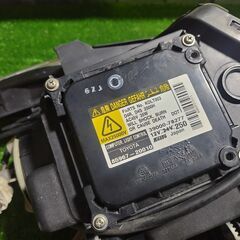 トヨタ TOYOTA エスティマ ヘッドライト ヘッドランプ 右 ACR55の画像