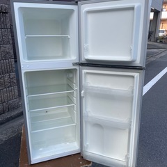 S-cubismエスキュービズム・冷凍冷蔵庫138L/2ドア【WR-2138SL】シルバーの画像