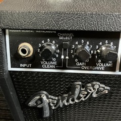 Fender エレキギターアンプの画像