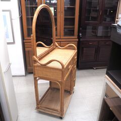籐ドレッサー　リユース品　価格　6,600円の画像