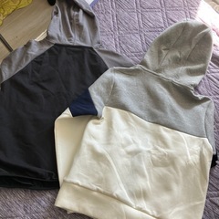 140 トレーナー　パーカー新品の画像