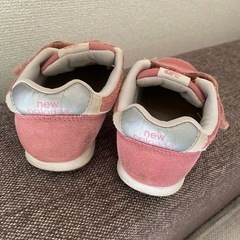 ニューバランス　16の画像