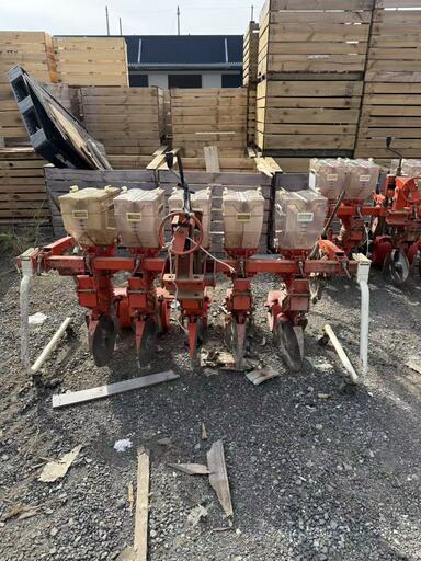 福岡県みやま市】サン機工 SO-512 トラクター用 5連施肥播種機