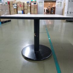中古テーブル 正方形　幅90ｘ奥行90ｘ高さ70ｃｍ　見に来ませんか？ほかにもテーブルあります！YN305Sの画像