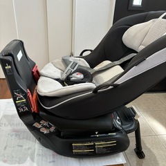 Combi　コンビ360度ターンタイプのチャイルドシート新生児〜定価8万カー用品　子供用品の画像