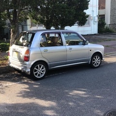 ダイハツ ミラ ジーノの画像