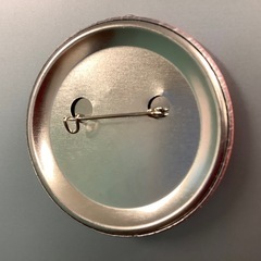 ヘルプ缶バッジ・イルカの画像