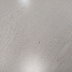 中古テーブル 楕円形　幅100ｘ奥行116ｘ高さ70ｃｍ　見に来ませんか？ほかにもテーブルあります！YN306Sの画像