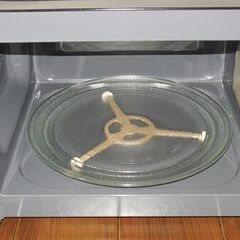 【直接引き取りのみ】 2018年製 電子レンジ ヤマゼン MW-Y205(B)5 50Hz専用 R7-0015の画像