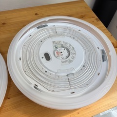 TOSHIBA シーリングライト14畳　2個の画像