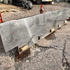 デコトラ サイドバンパーの画像