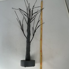 木のオブジェ　ライト付きの画像