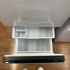 「安心の1年保証付。【２ドア冷蔵庫 Hisense HR-D13E3W 2024年製 135L 49L】取りに来れる方限定。」の画像