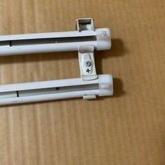 伸縮カーテンレール104㎝〜200㎝白の画像