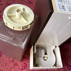 ダイニチのハイブリッド加湿器の画像