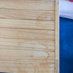 木のラックの画像