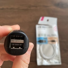 ダイソー　充電ケーブル　車用充電ソケットの画像
