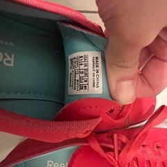 リーボック　スニーカーの画像