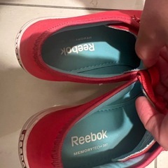 リーボック　スニーカーの画像