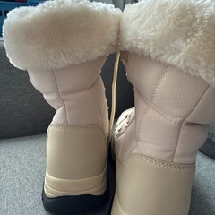 裏ボア付きショートブーツ（
サイズ39）の画像