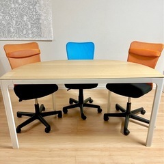 会議用テーブルセット　チェア3脚の画像