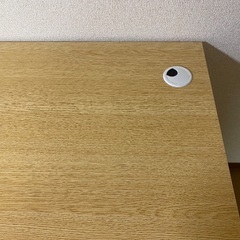 大きな机（簡易的な椅子も付けます）の画像