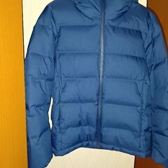 新品未使用　ユニクロ　シームレスダウン　メンズ　ブルーグレー？サイズXSの画像