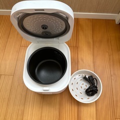 炊飯器の画像