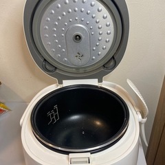 炊飯器(3合)の画像