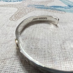 ファーストアローズ FIRST ARROW'S 18k金バングルの画像