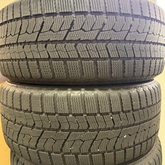 スタッドレスタイヤ　TOYO observe giz2 215/50R17 4本の画像