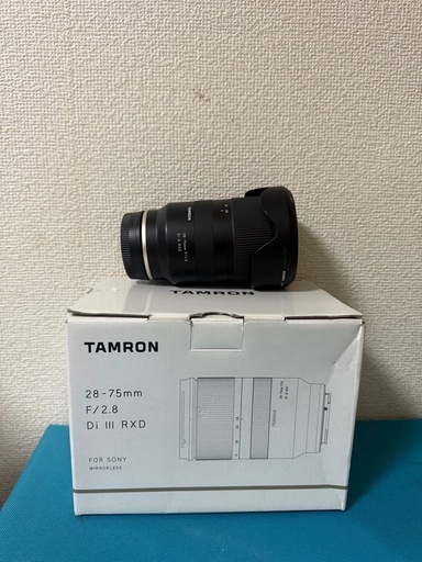 TAMRON 28-75mm f/2.8 Di III RXD レンズ