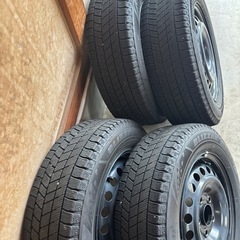 VRX3 スタッドレスタイヤの画像