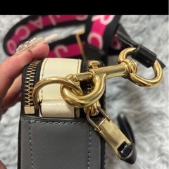 MARCJACOBSショルダーバッグの画像
