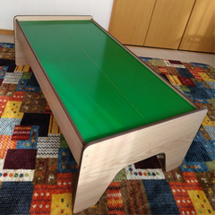 キッズテーブル トレインテーブル 電車遊びの画像