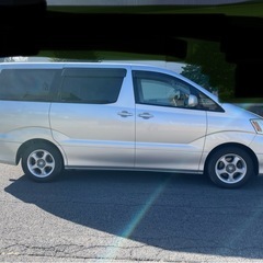 トヨタアルファードの画像