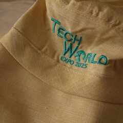 大阪万博　TECH WORLD　ベージュ　帽子　バナナポーチの画像