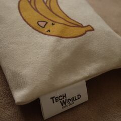 大阪万博　TECH WORLD　ベージュ　帽子　バナナポーチの画像